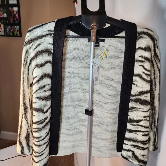 C'EST City Cream, Gray & Black Open Front Sweater With 3/4 Sleeves. Size L. NWT - Picture 5 of 9